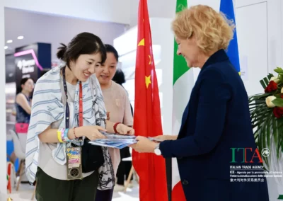 Acoma Book alla fiera del libro di Pechino 2026 presenta Il profumo della mamma