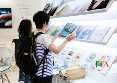 Acoma Book alla fiera del libro di Pechino 2026 presenta Il profumo della mamma